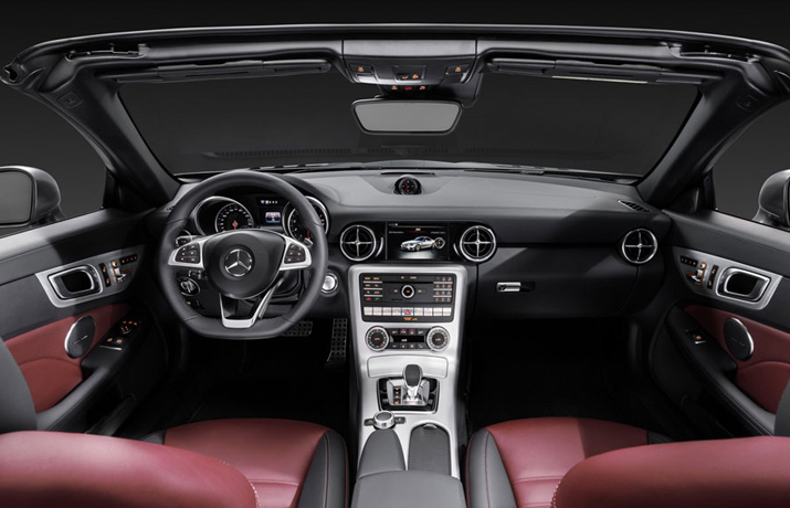 Mercedes SLC Roadster Interior
